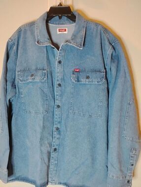 Wrangler Button Down Denim Shirt 2 Of 2